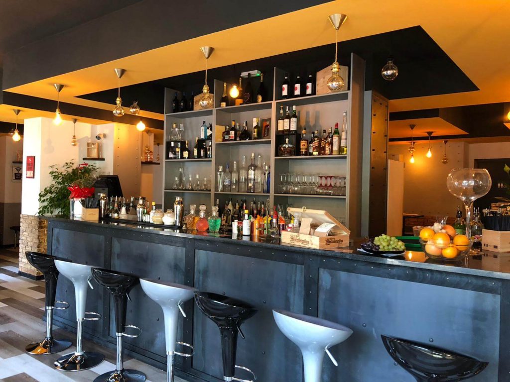 Aperitivo a Milano LA GUIDA DEFINITIVA Info 3888945886