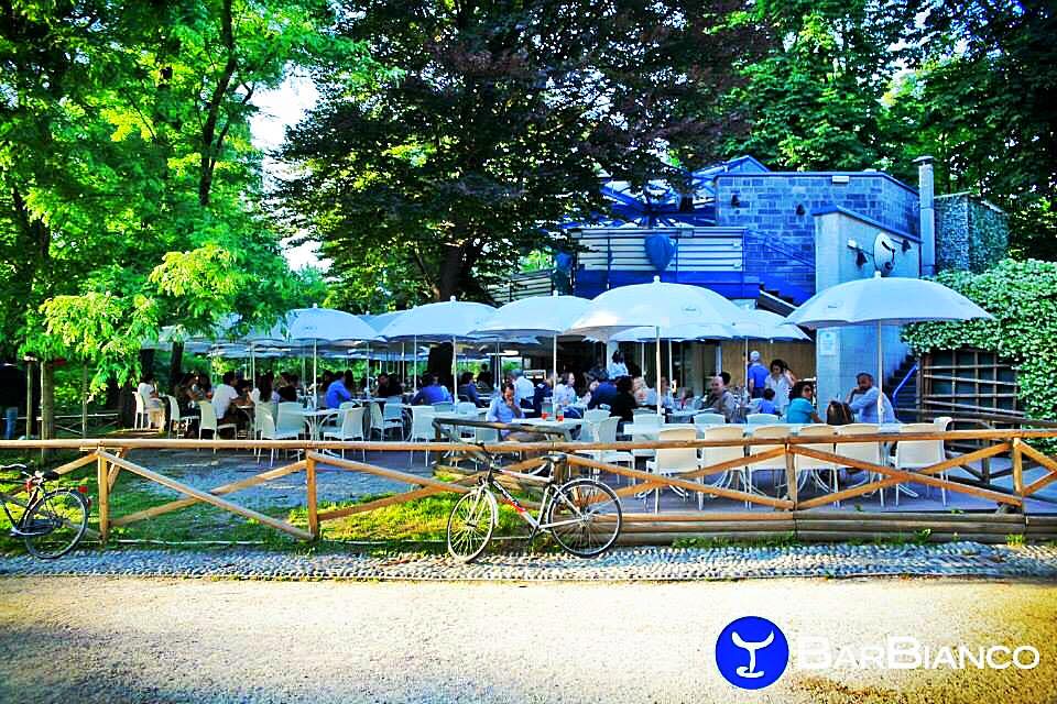 Karaoke Night Bar Bianco Milano