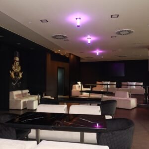 foto money club milano 3
